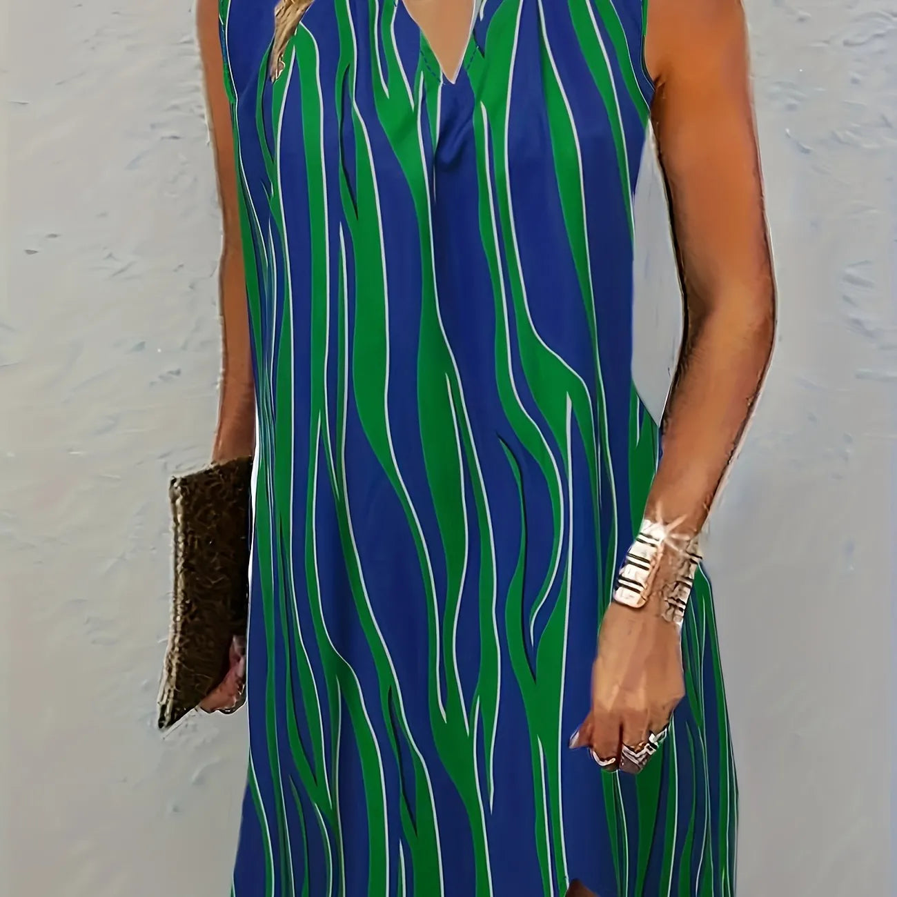 Eva ™ | Striking Striped Sleeveless Dress