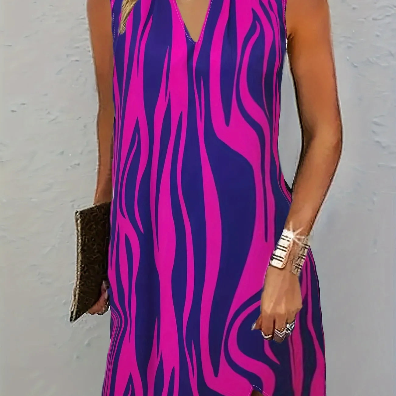 Eva ™ | Striking Striped Sleeveless Dress
